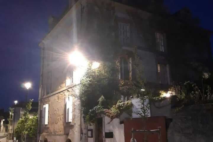 Le Voltaire Chambres et Table dHotes photo 2