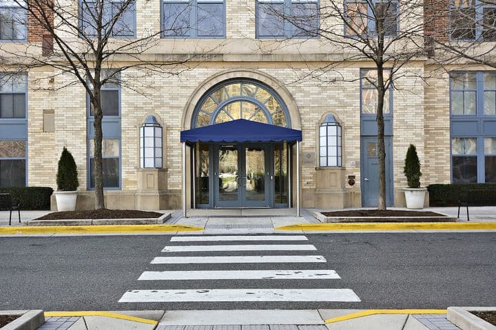 The Gramercy at Metropolitan Park photo 2