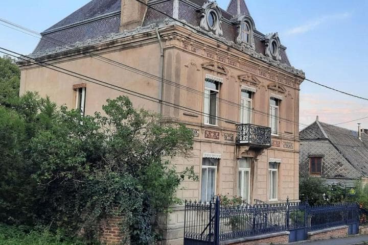 Le Petit Chateau photo 3
