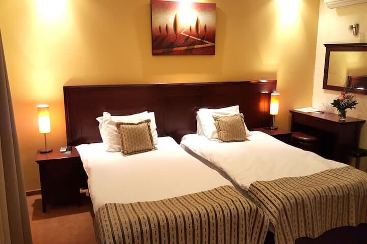 Hotel Contact photo 1