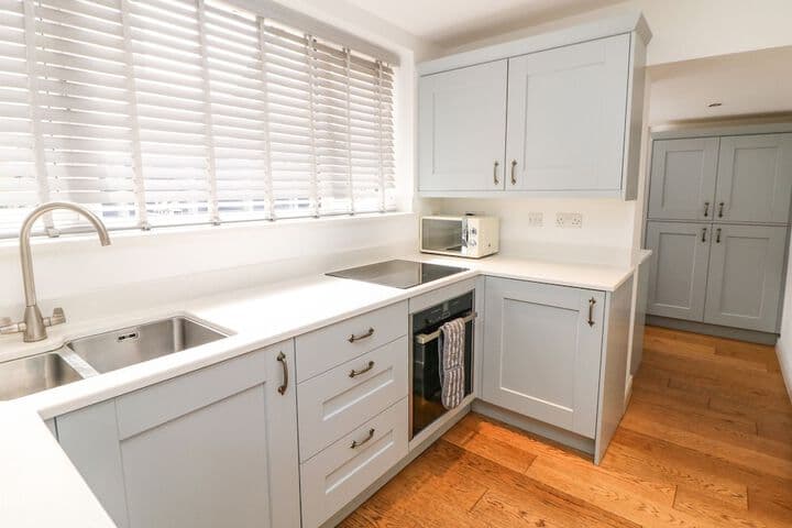 Bank Cottage photo 5