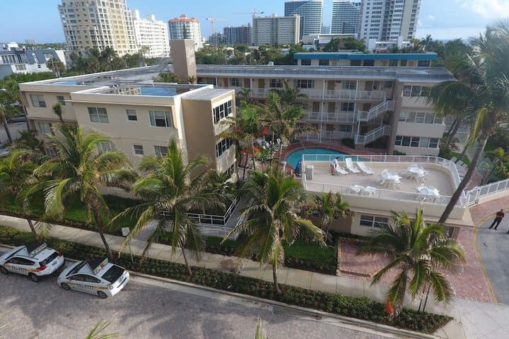 Silver Seas Beach Resort photo 2