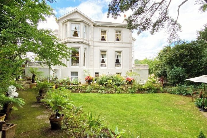 Muntham Holiday Apartments & Town House photo 5