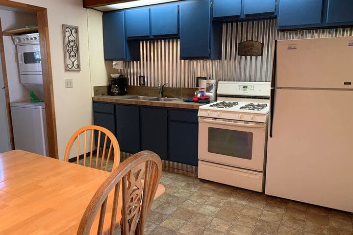Cabin in the Pines photo 4