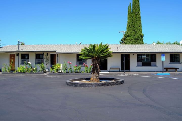 Adobe inn photo 2