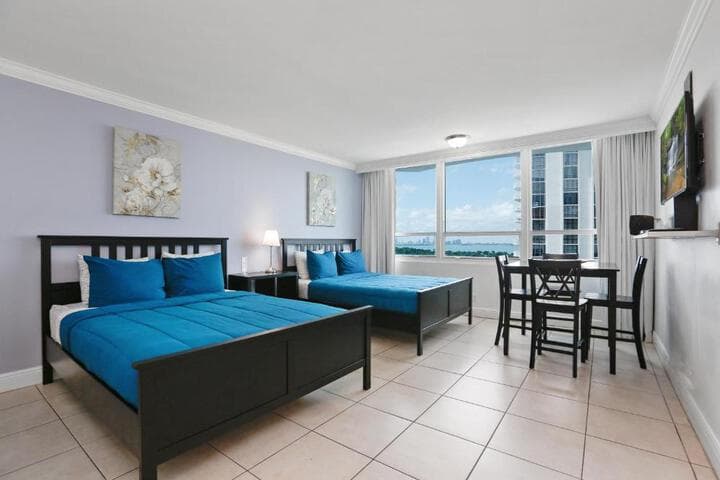 Miami Beach Apartments by MiaRentals photo 5