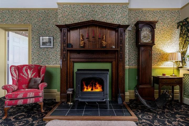 Crown Lodge photo 2
