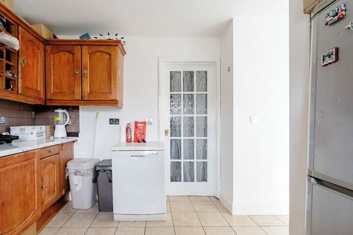 North Avenue Guest House Ltd Heathrow Airport Free Parking photo 5