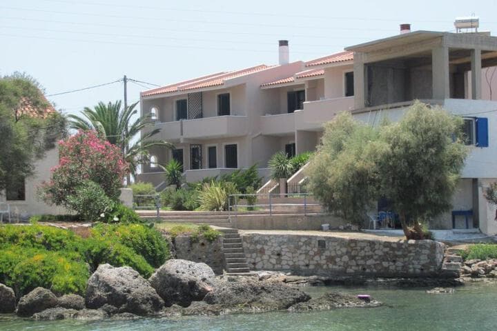 Lakonia Bay Apartments photo 1
