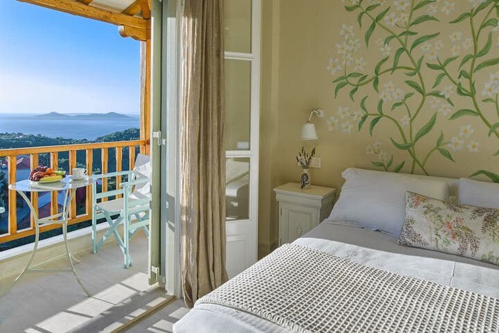 Splithári destination view