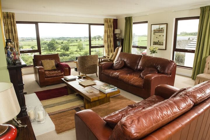 Peartree Hill photo 4