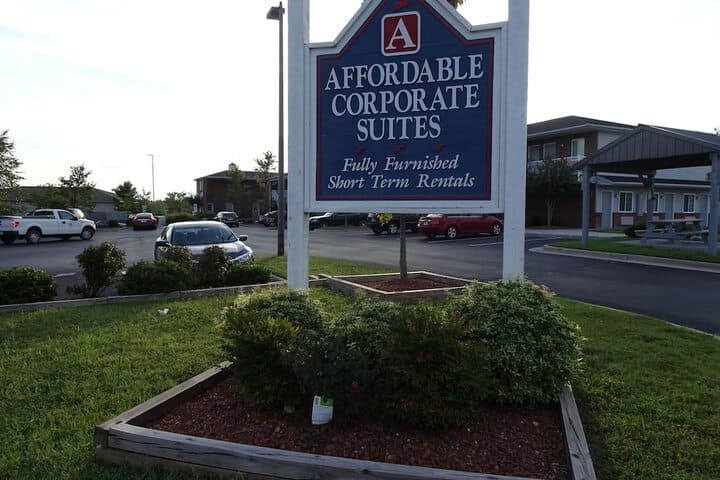Affordable Corporate Suites Christiansburg photo 2