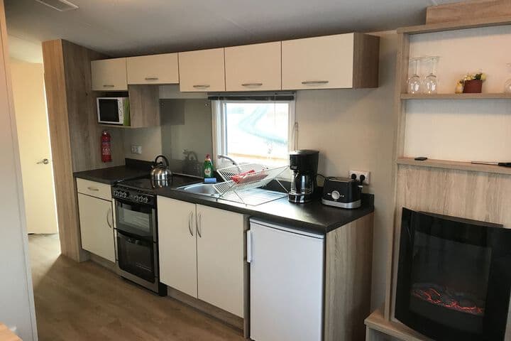 Lækjarkot Rooms&Cottages with Kitchen photo 3