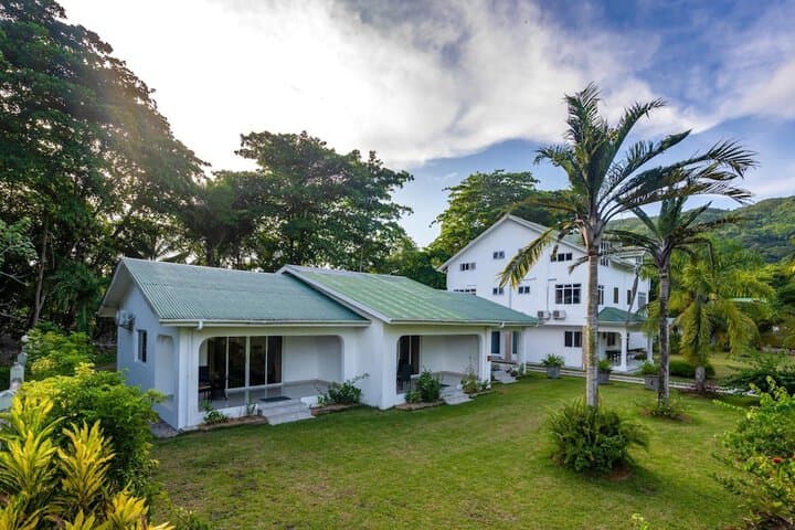 La Modestie Villa photo 3