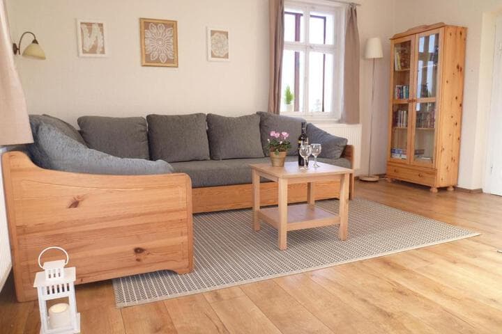 Emily House photo 3