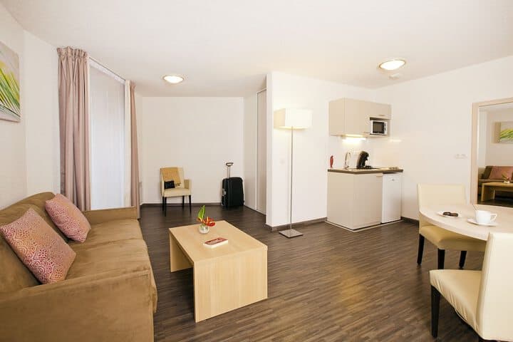 Residhome Neuilly Bords de Marne photo 5