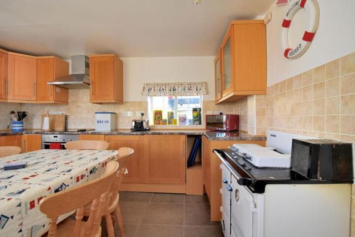 Hillside Cottage photo 4
