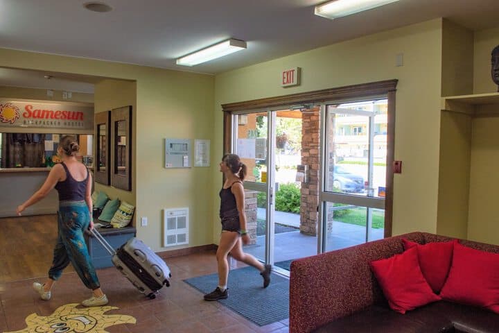 HI Kelowna Hostel photo 2