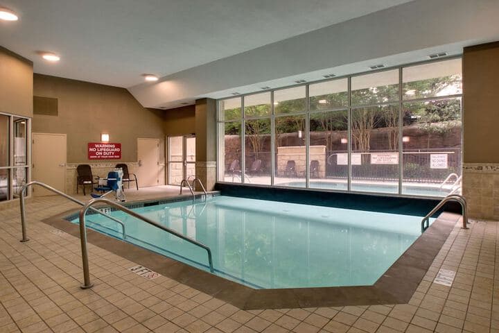 Drury Inn & Suites Charlotte Northlake photo 4