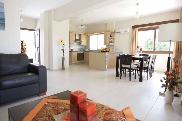 Vineland Bay Villas photo 3