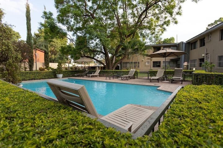 Fallsway Apartments Louden Court photo 3