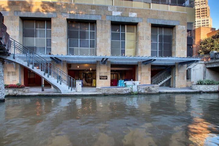 Drury Plaza Hotel San Antonio Riverwalk photo 3