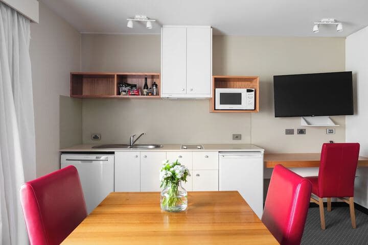 Old Woolstore Apartment Hotel photo 5