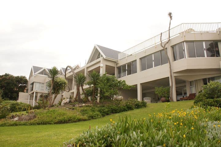 The Pink Lodge on the Beach photo 5
