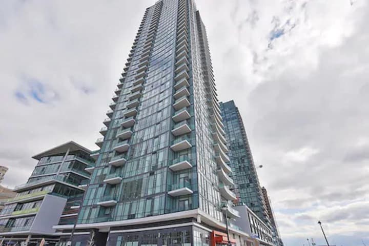 Mississauga destination view