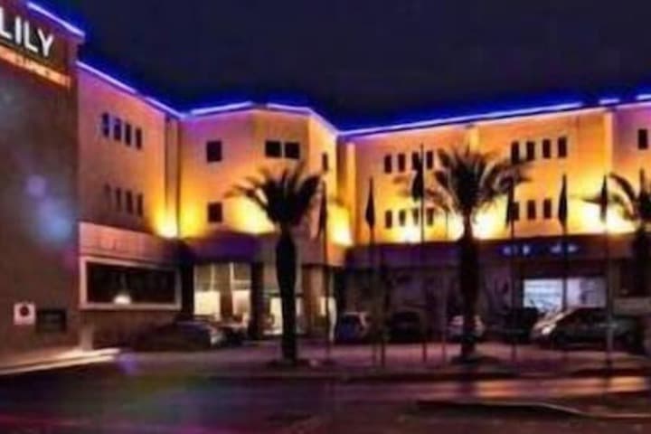 Lily Hotel Suite Mubarraz photo 3