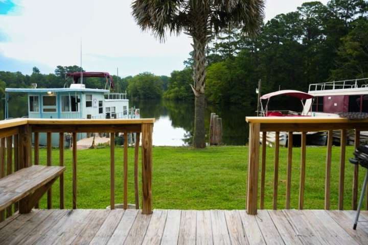 Bells Marina & Resort photo 3