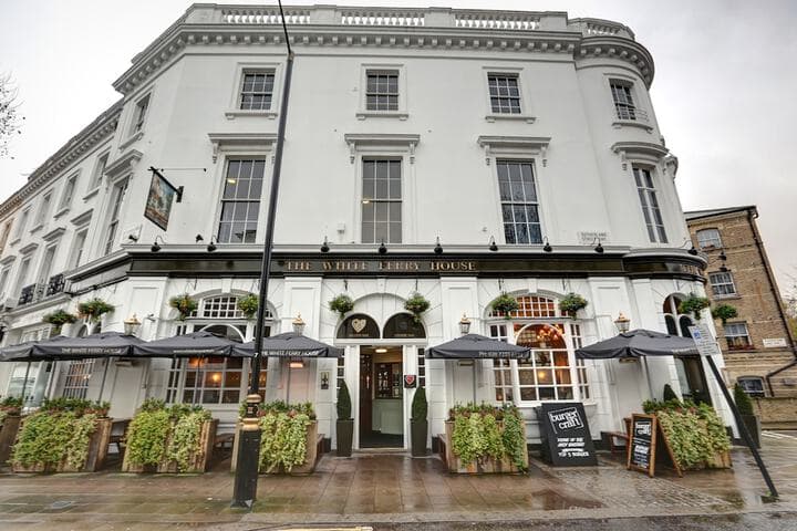 PubLove The White Ferry Victoria Hostel photo 2