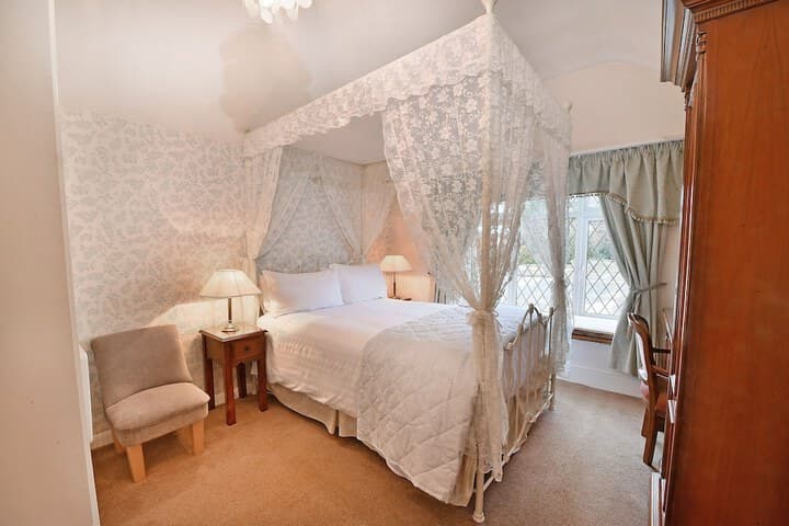 Virginia Lodge photo 3