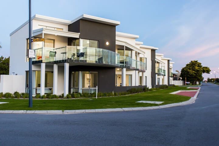 Reflections by Rockingham Apartments photo 5