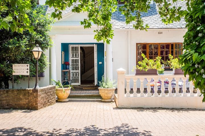 5th Avenue Gooseberry Guest House photo 3