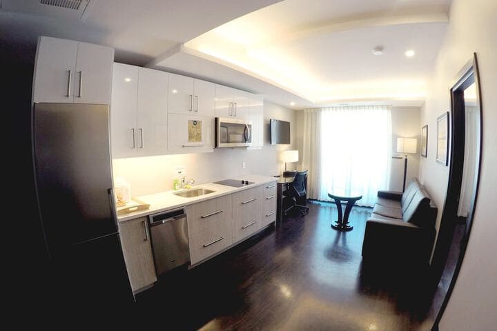M Montreal Hostel photo 4