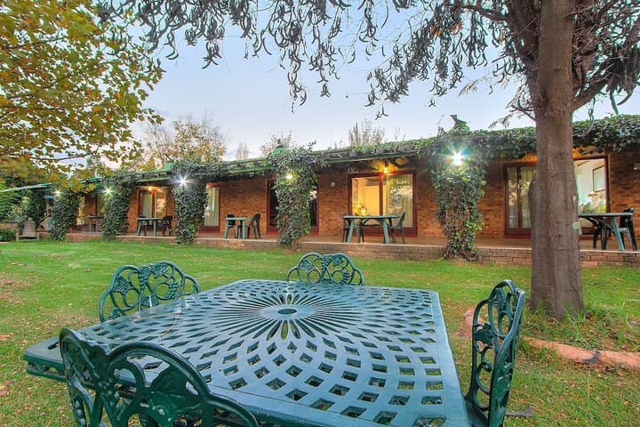 Airport Bird & Game Lodge photo 2
