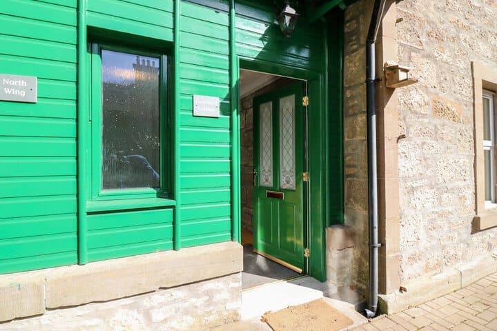 Courtyard Cottage photo 2