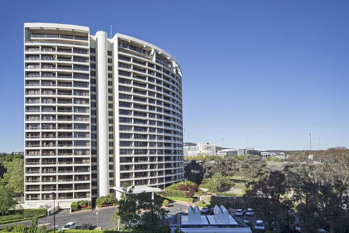 BreakFree Capital Tower photo 5