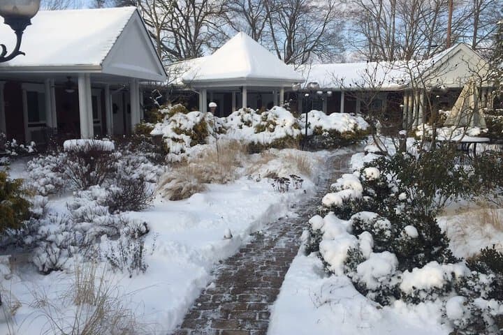 The Mount Vernon Inn photo 5