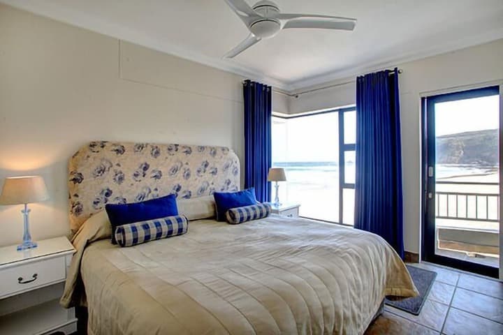 Herolds Bay destination view