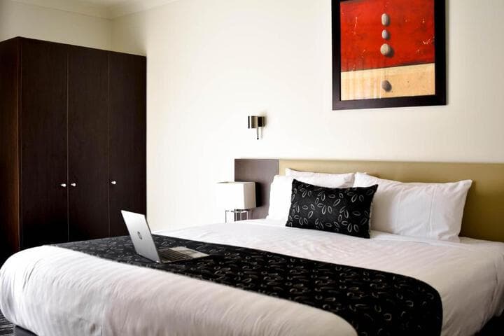 Charles Sturt Suites & Apartments photo 3