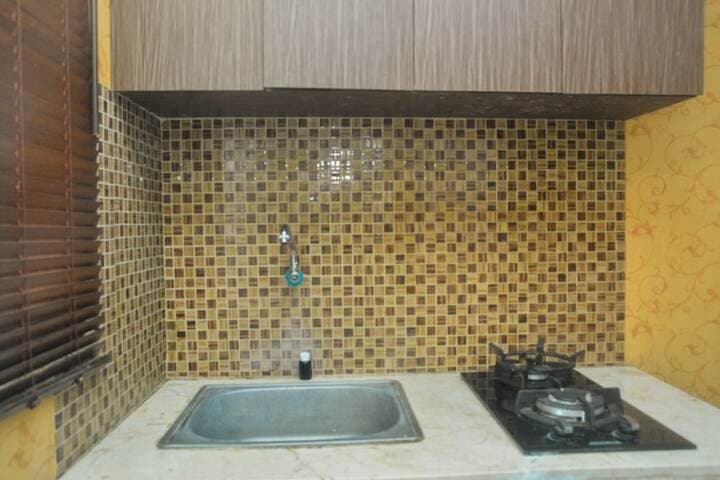 Cozy Studio at Kebagusan City Apartment photo 4