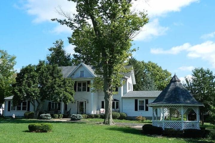 Speedway Legacy Inn photo 3