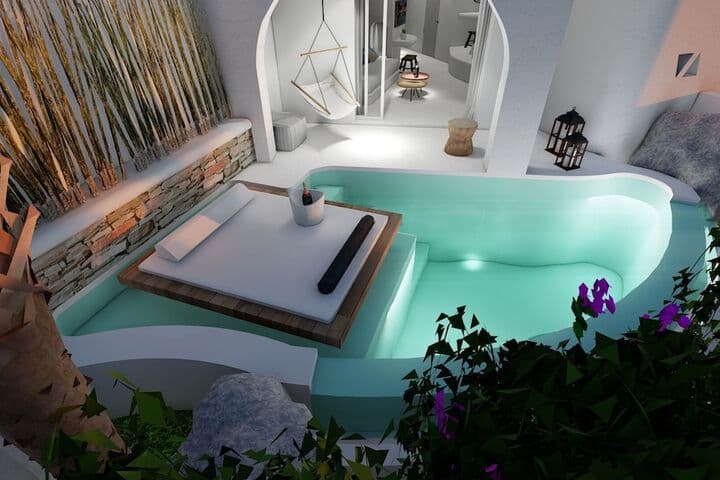 Zefi Hotel & Suites photo 3