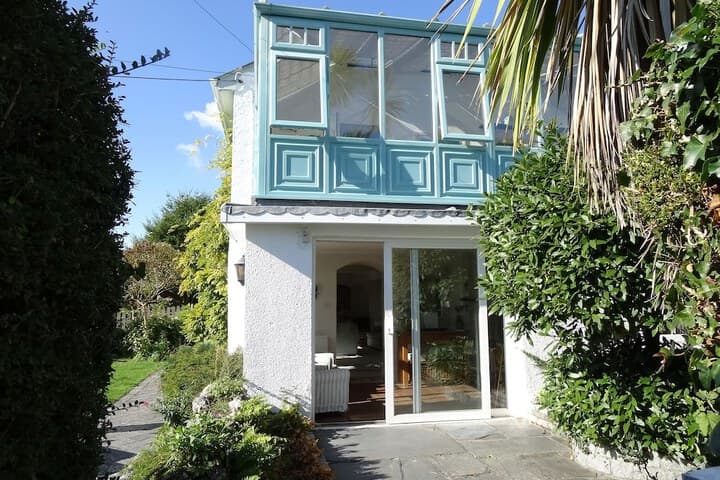 Mount Pleasant photo 3