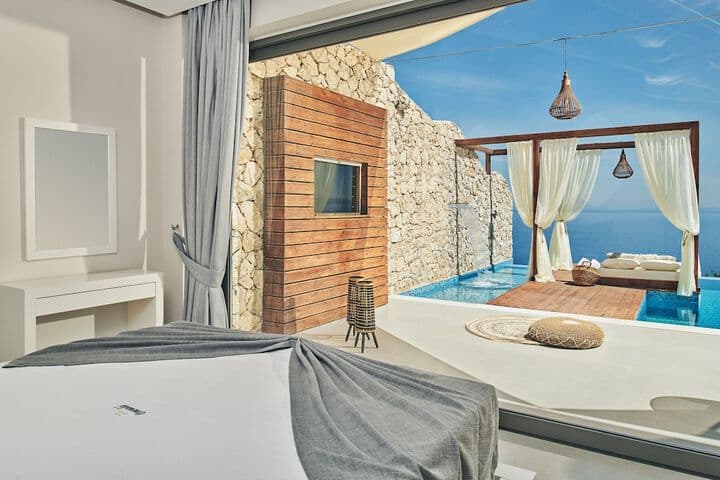Emerald Villas & Suites photo 2