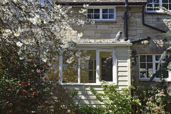 24 Ward Avenue photo 5