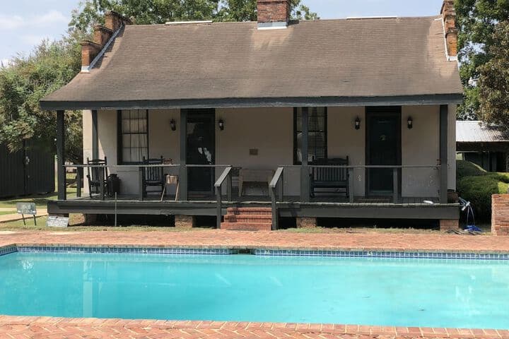 Cheneyville destination view