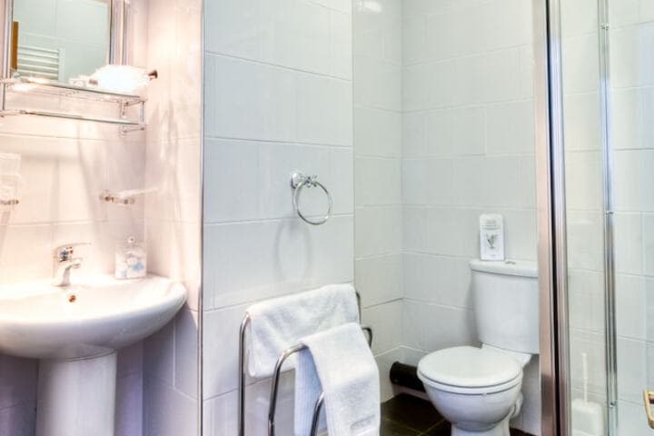Tower House Executive Guest House photo 3